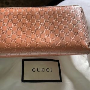 Gucci wallet authentic